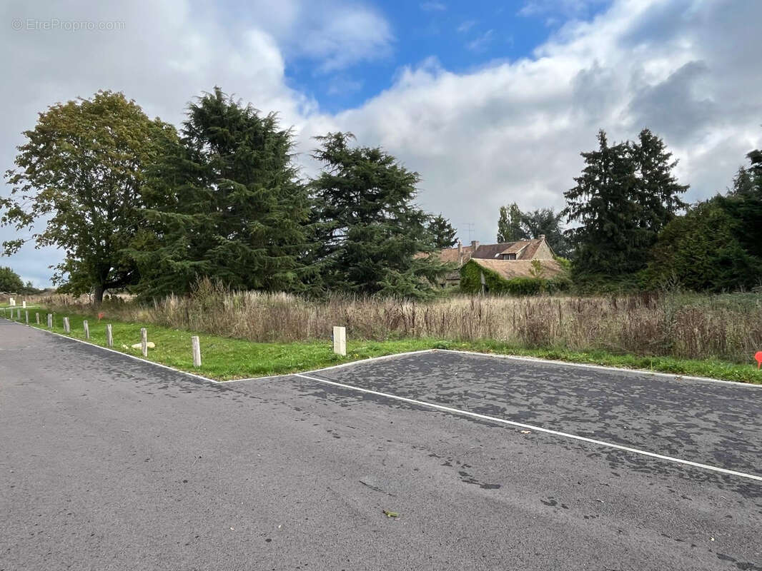 Terrain à PACY-SUR-EURE