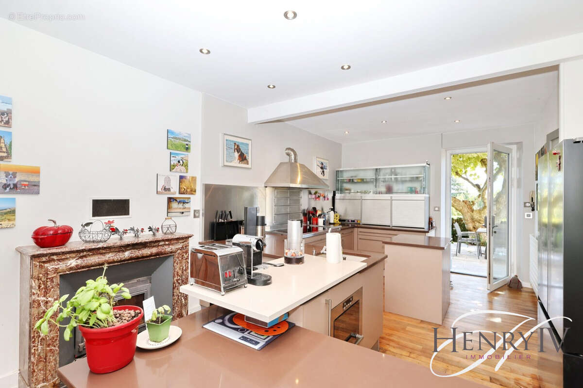 Maison à MONTBONNOT-SAINT-MARTIN