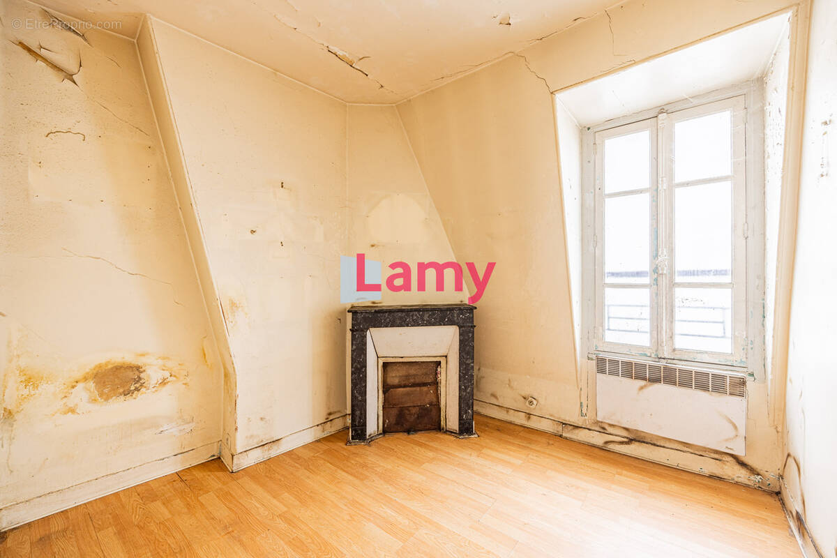 Appartement à PARIS-19E