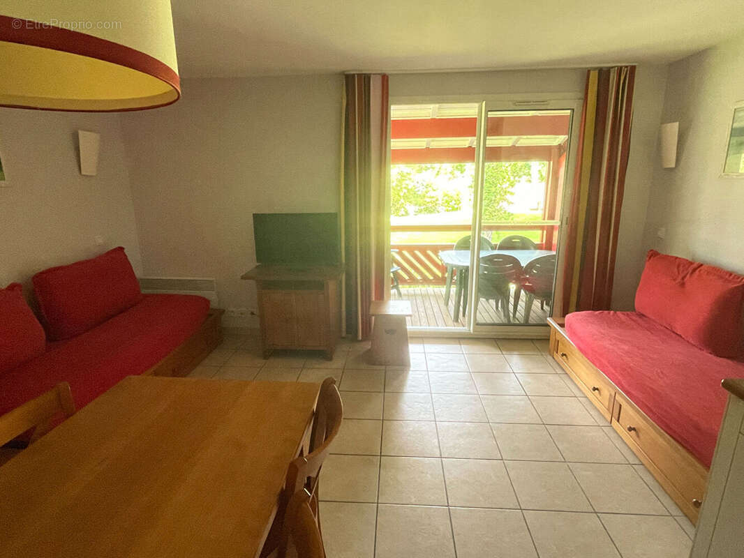 Appartement à MOLIETS-ET-MAA