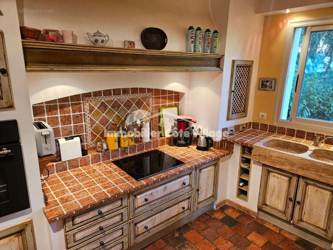 Maison à BERRE-LES-ALPES