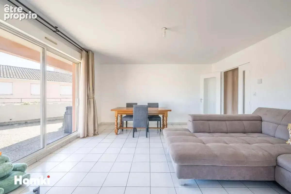 Appartement T4 de 92 m² à Montpellier 34080, Place François Mansart - photo 4