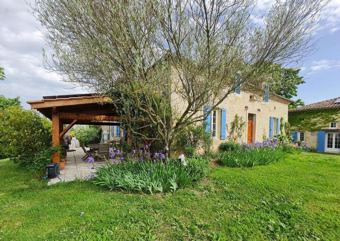 Maison à MIRADOUX