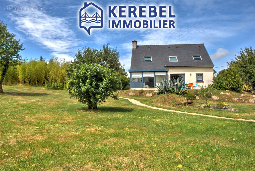 Maison à LOGONNA-DAOULAS