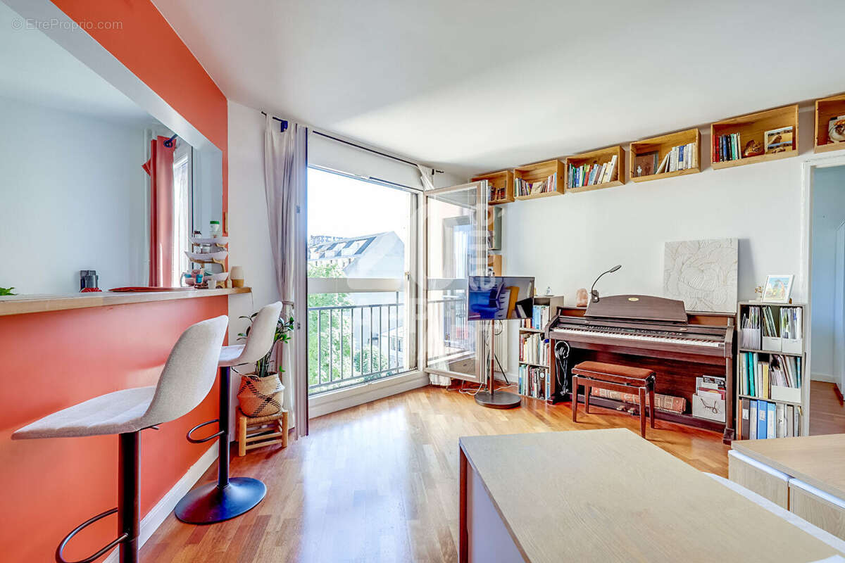 Appartement à PARIS-19E