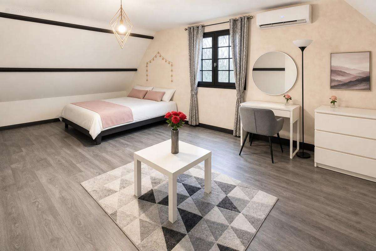 Maison spacieuse de 240 m² à Vesly - photo 8