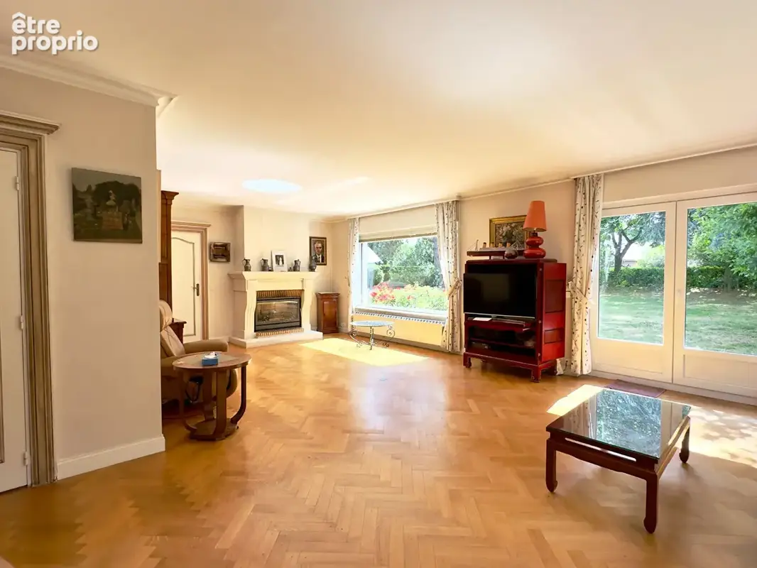 Maison 242 m² à Bondues  - photo 4
