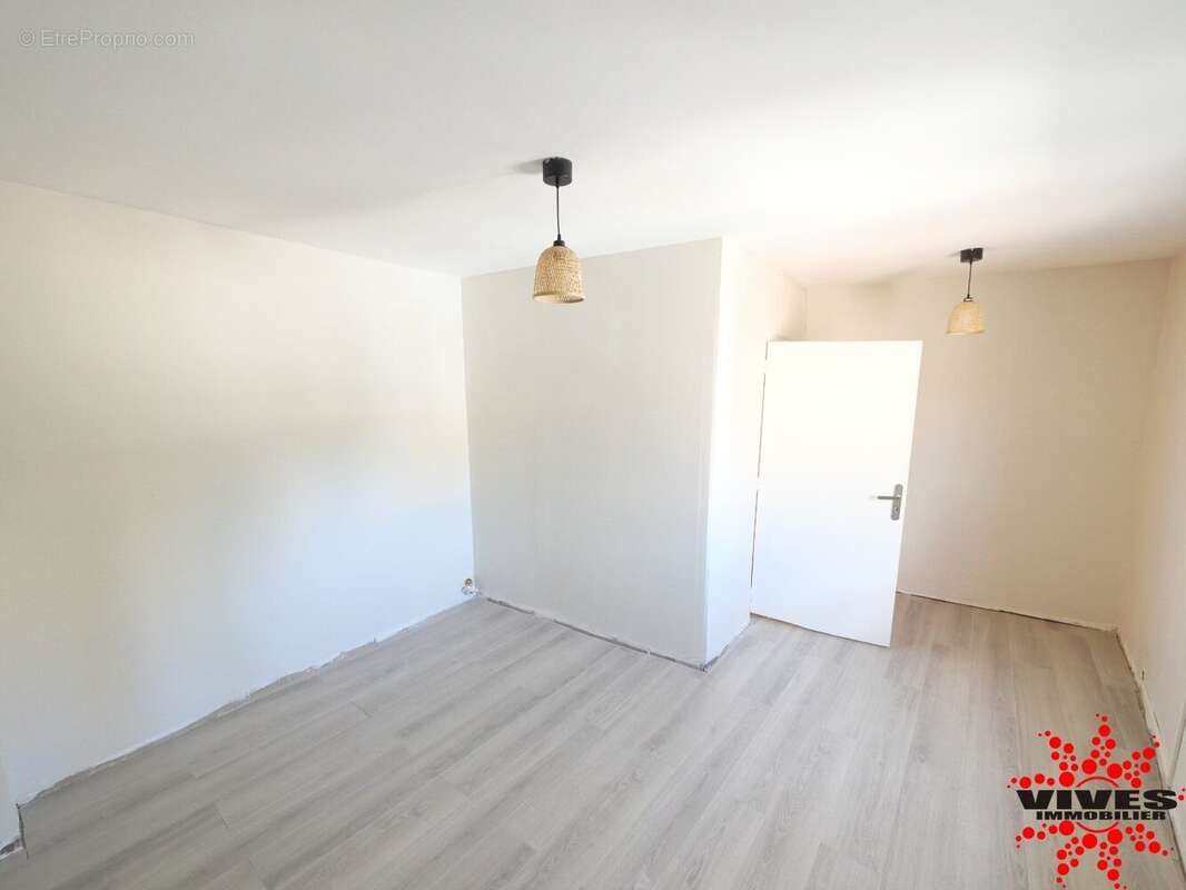 Maison de village T3 avec deux terrasses, cave et environnement calme  Cazouls-lès-Béziers - photo 13
