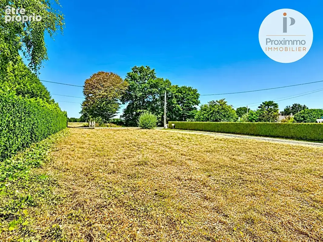 Terrain constructible de 500m² - libre de constructeur - photo 1