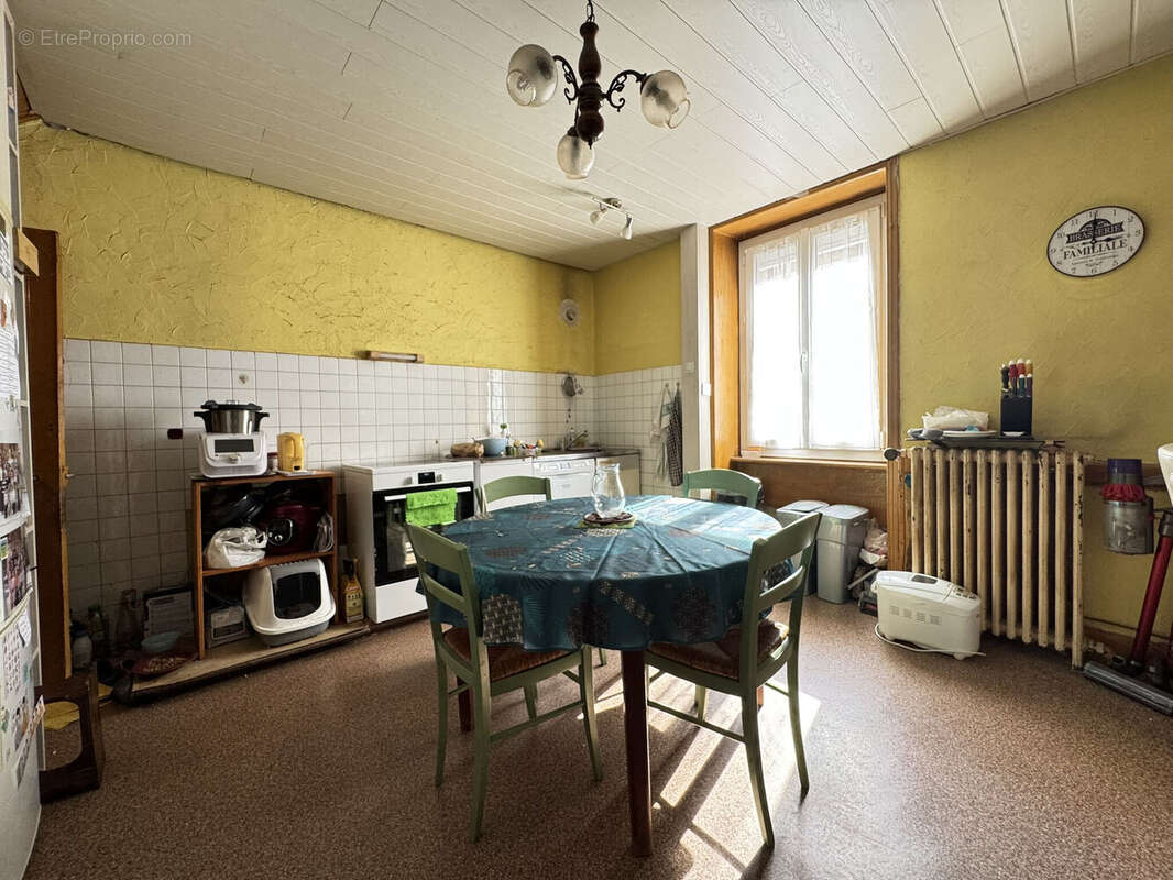 Photo 3 - Maison à AMPLEPUIS