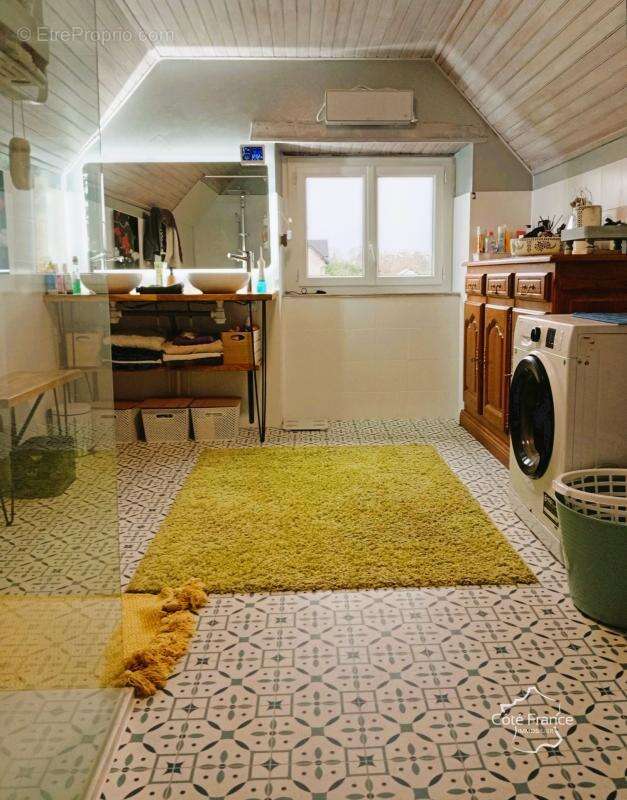 Maison à SAINT-PRIVAT