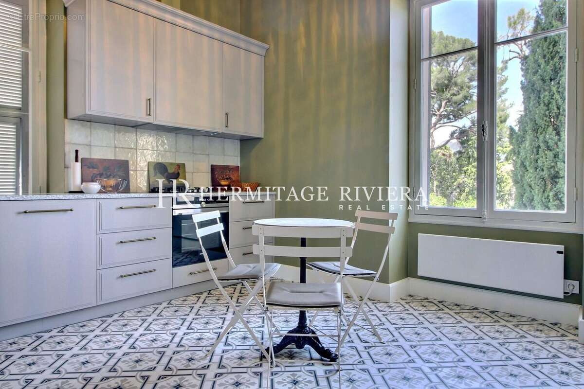 cuisine - Appartement à ROQUEBRUNE-CAP-MARTIN