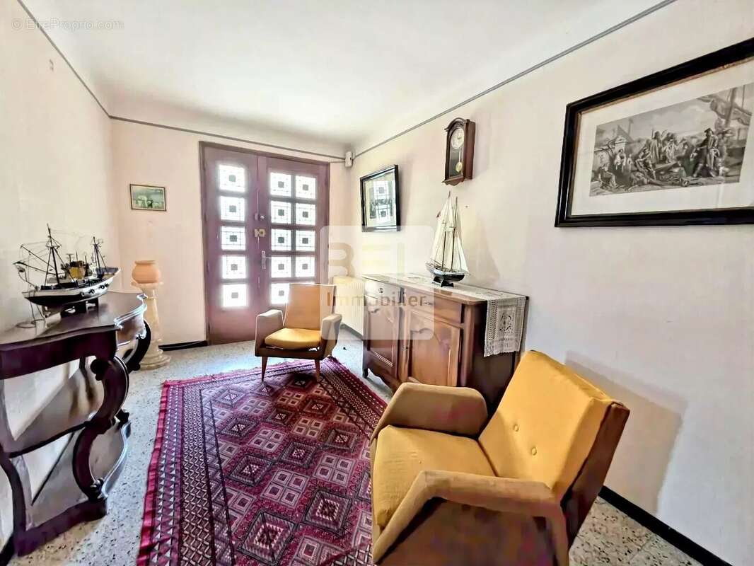 Maison à BAGNOLS-SUR-CEZE