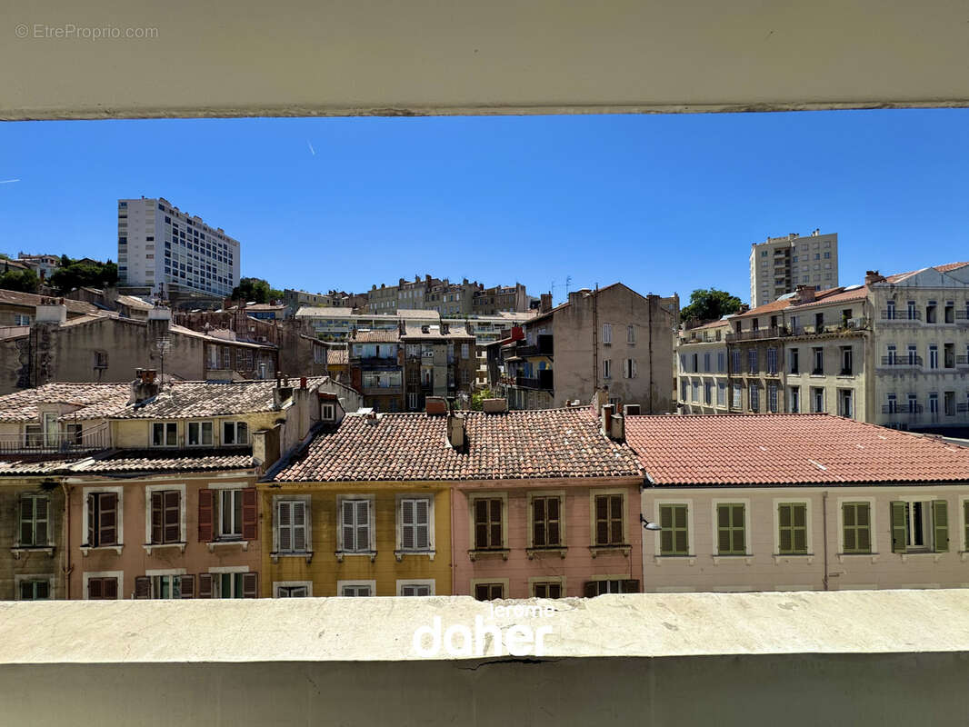 Appartement à MARSEILLE-6E