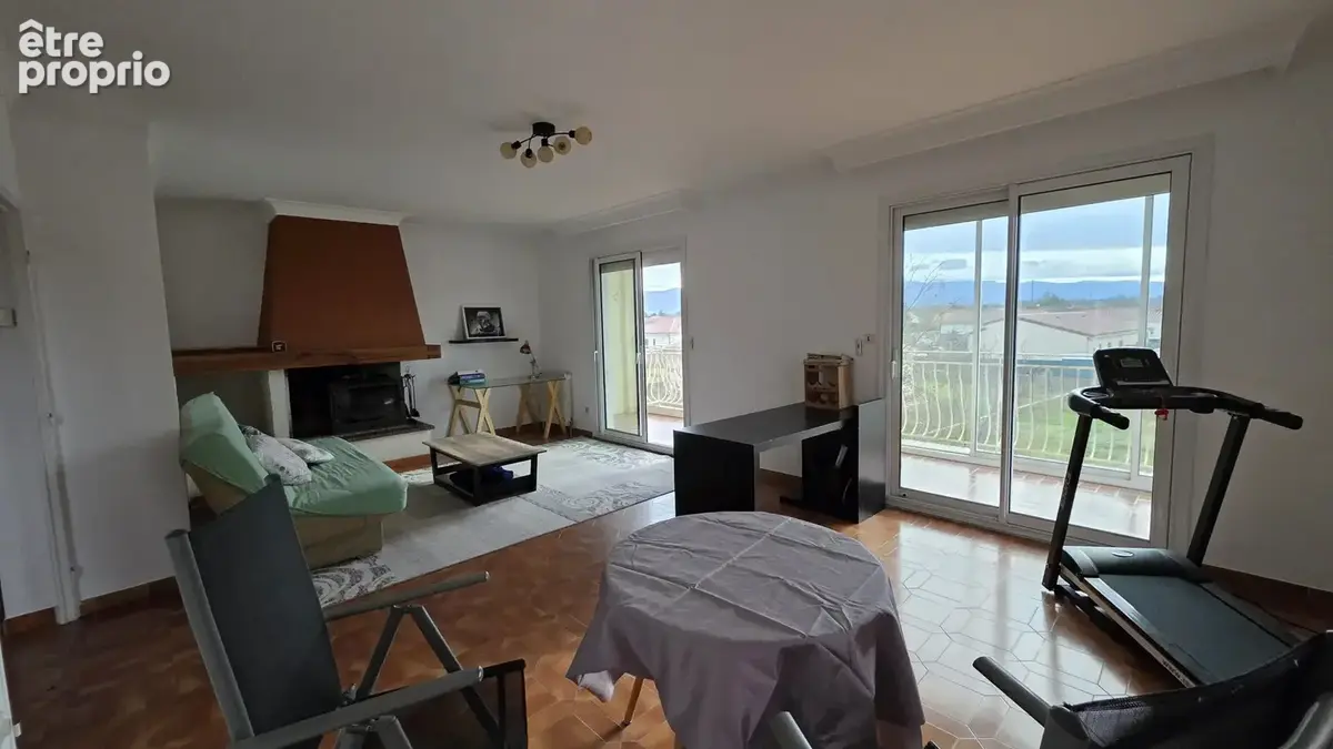 Quartier résidentiel maison T6 sur une parcelle de 1077m2 - photo 7