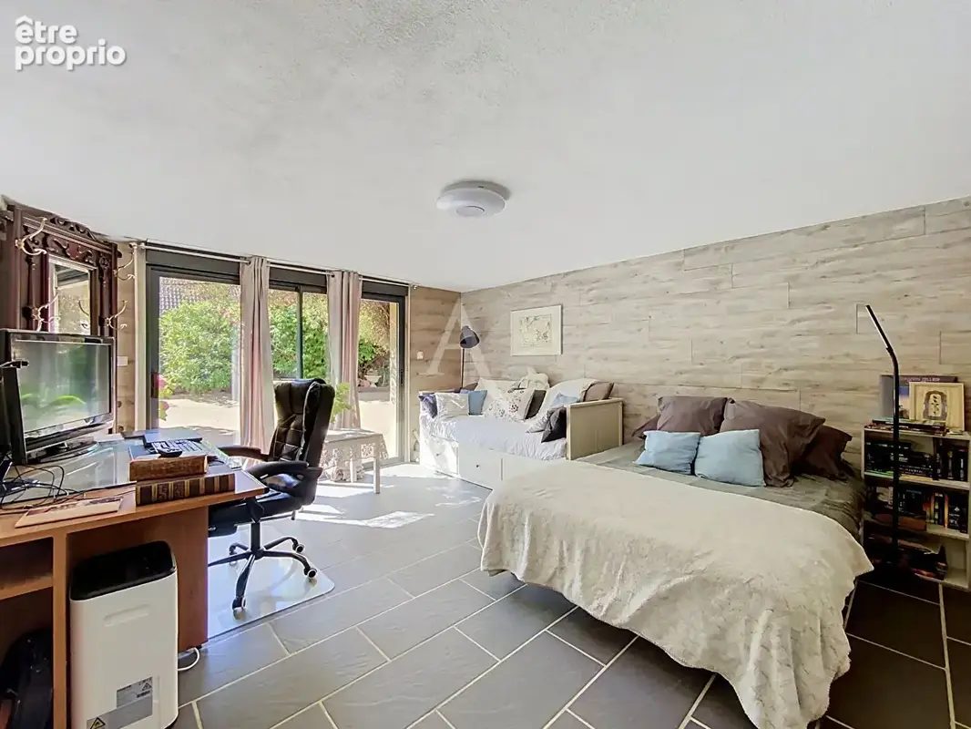 Spay - 5 chambres - jardin - photo 5