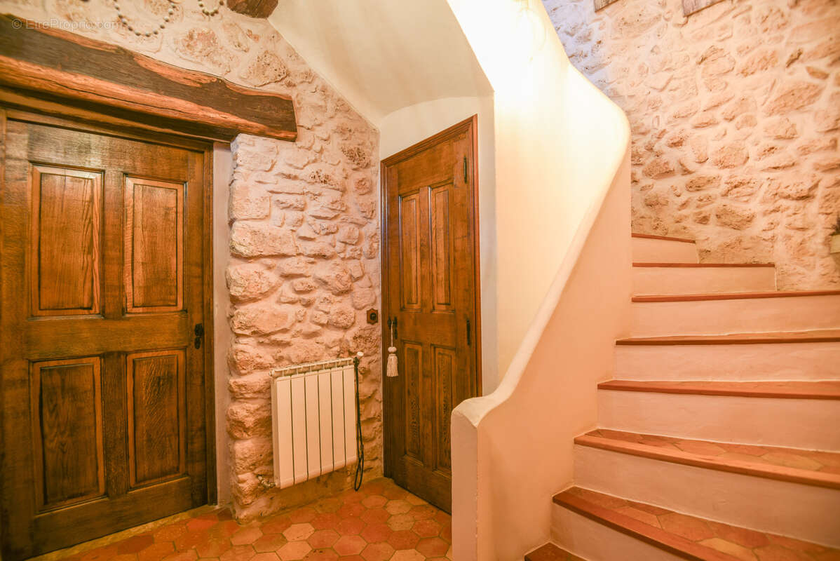 Maison à LE CANNET-DES-MAURES