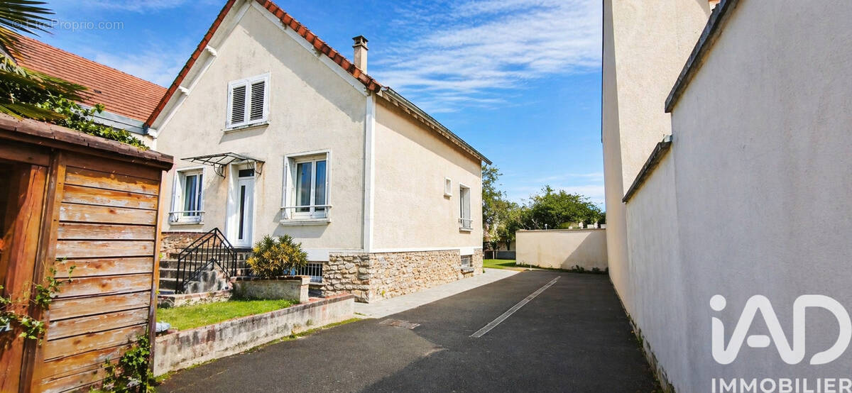 Photo 1 - Maison à VOISENON