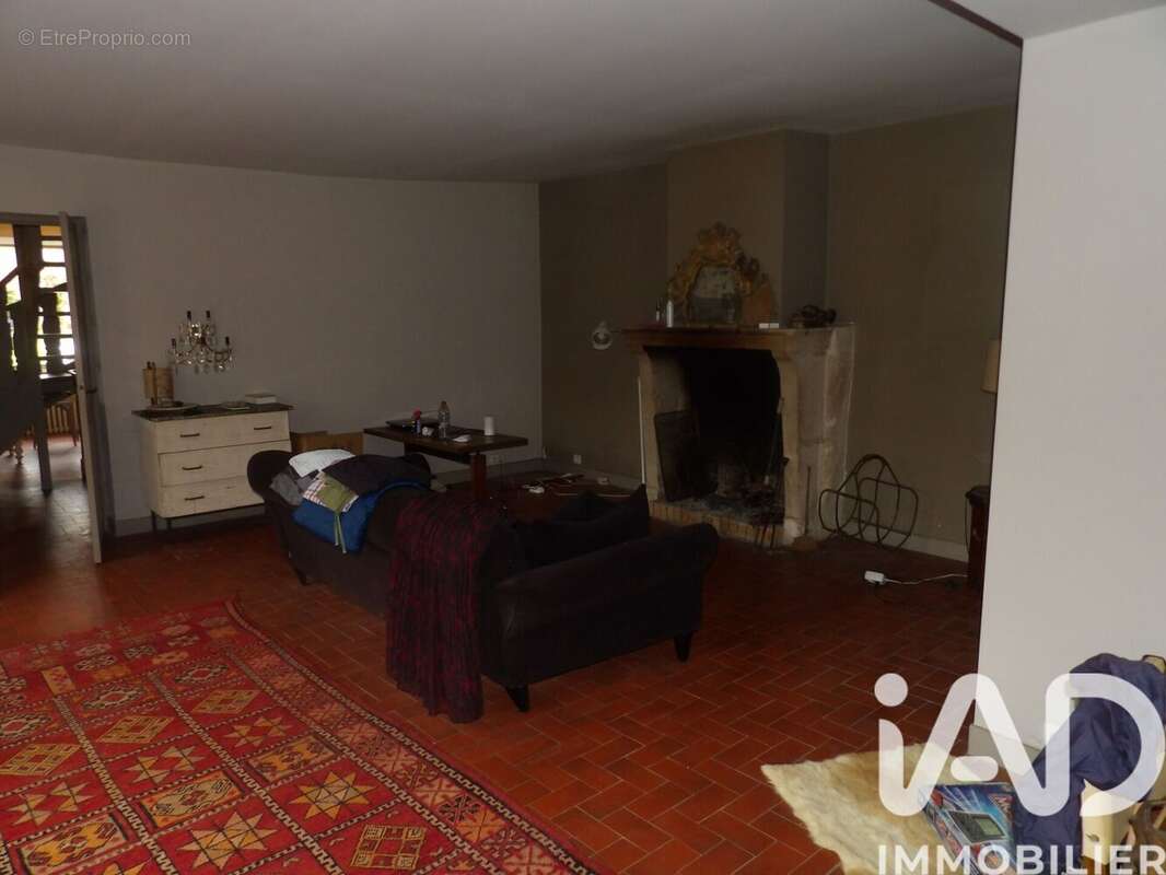 Photo 5 - Maison à MONDONVILLE-SAINT-JEAN