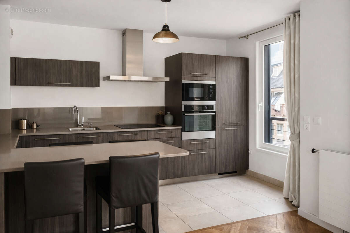 Appartement à PARIS-11E