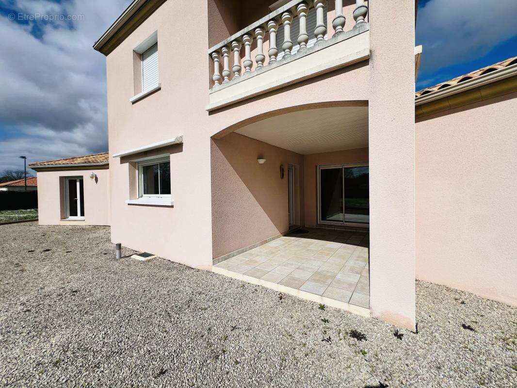 Maison à TERRASSON-LAVILLEDIEU