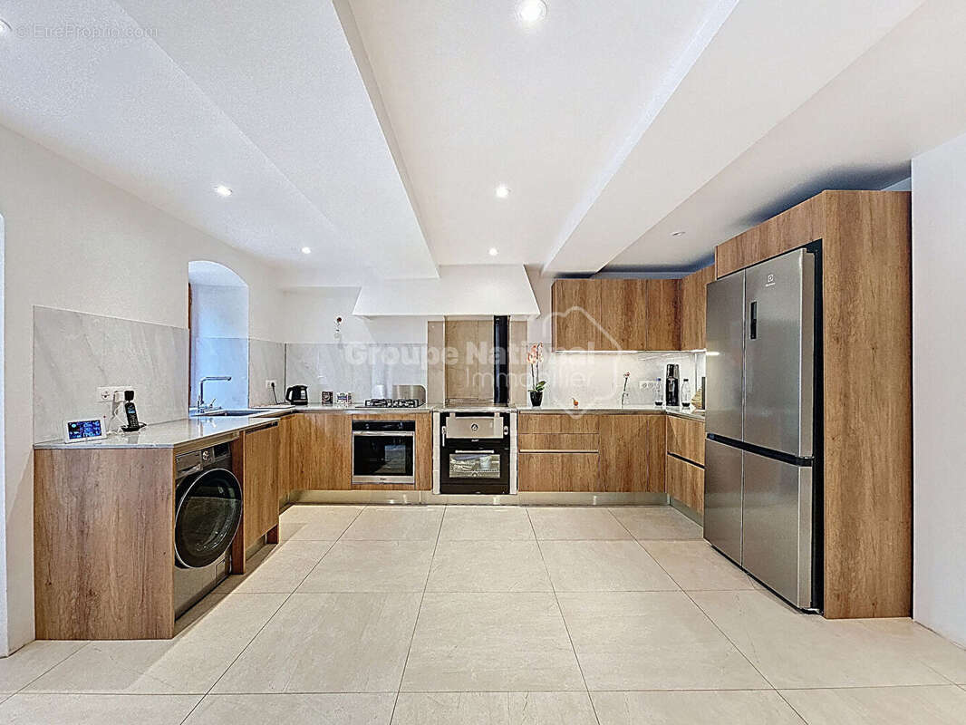 FAYENCE  -  Maison de village de 142m² avec jardin et terrasse - photo 4