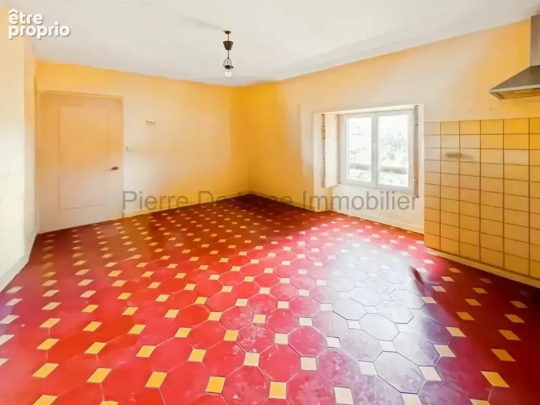 Appartement 3 pièces 80 m² à vendre à Chamelet (69620) - photo 1