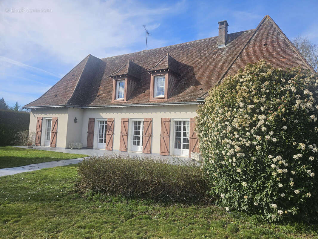 Maison à LA RIVIERE-DE-CORPS