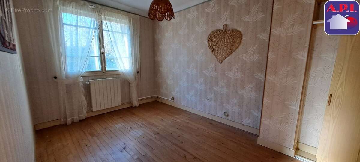 Maison à LA BASTIDE-SUR-L'HERS