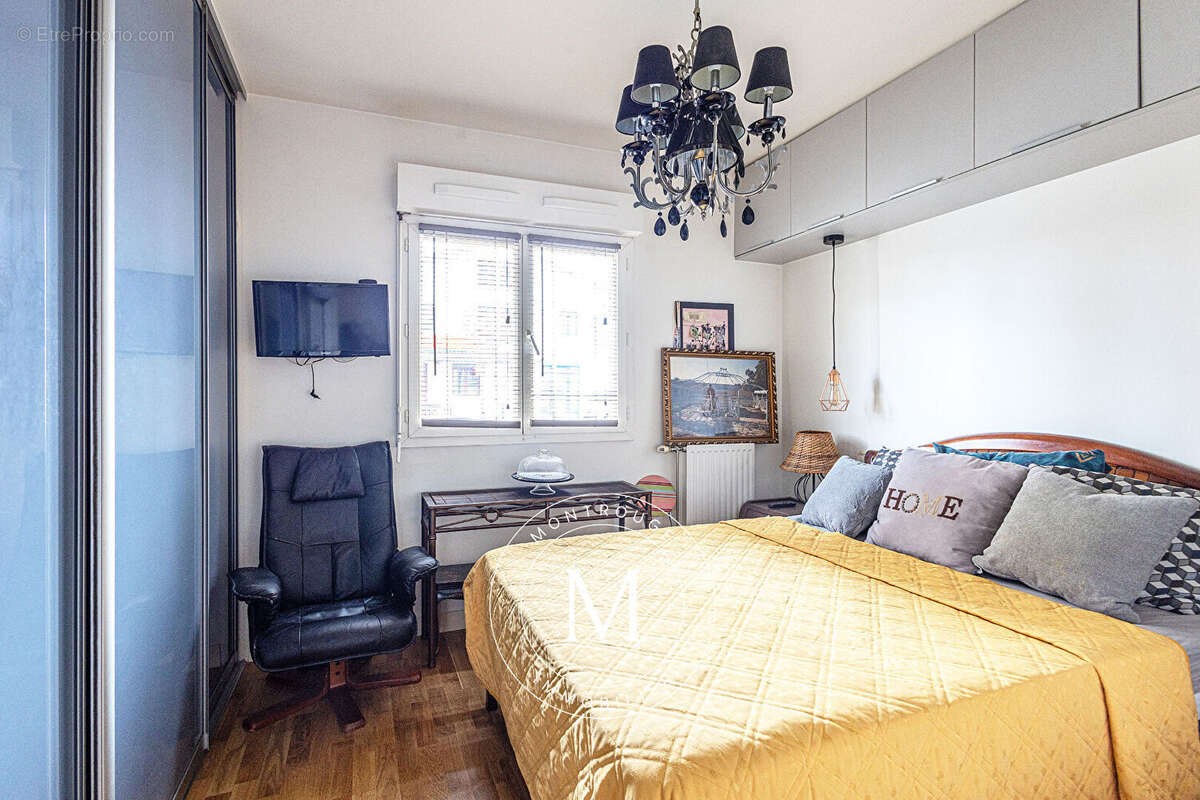 Appartement à LA GARENNE-COLOMBES