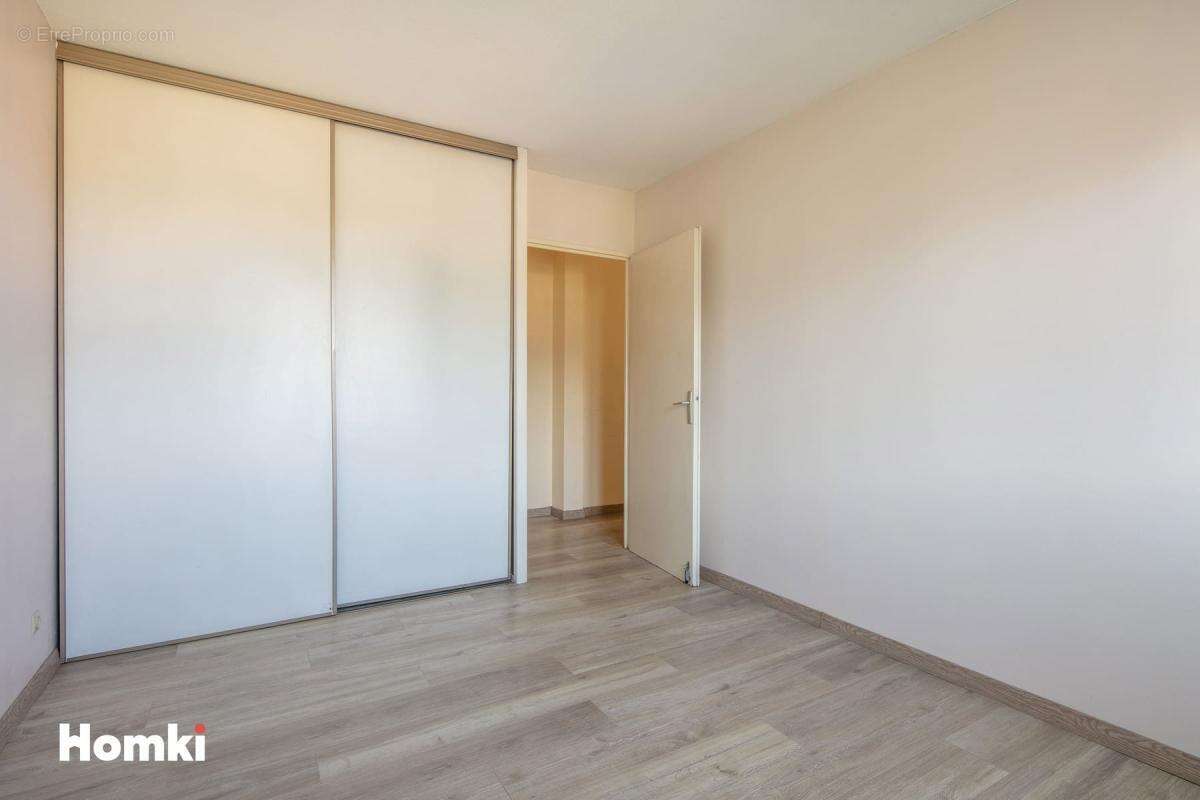 Appartement T4 avec grand balcon, garage, cave et vue plein sud sur les montagnes – Secteur Allié / Alpin - photo 6