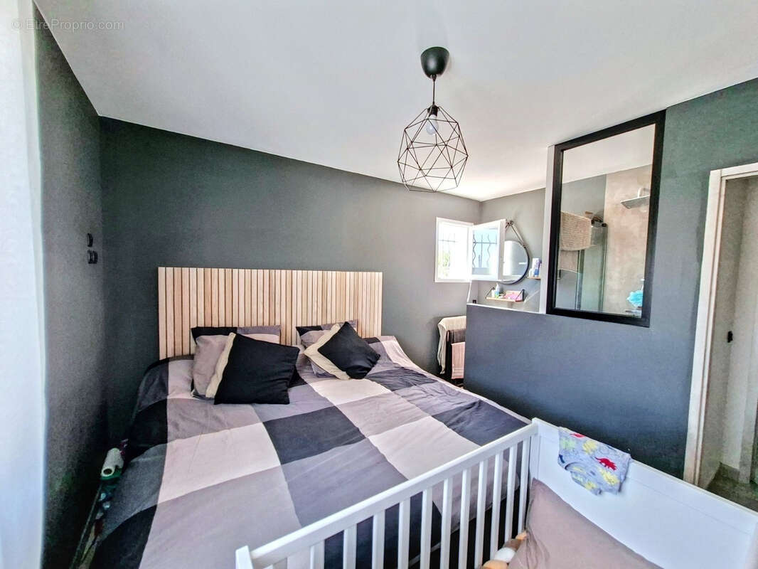 Maison à LE CASTELLET