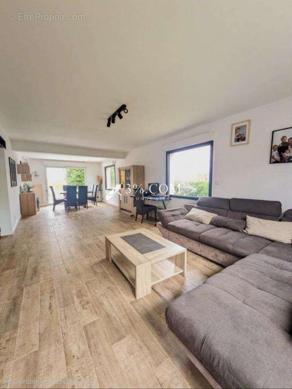 Maison à ESCOEUILLES