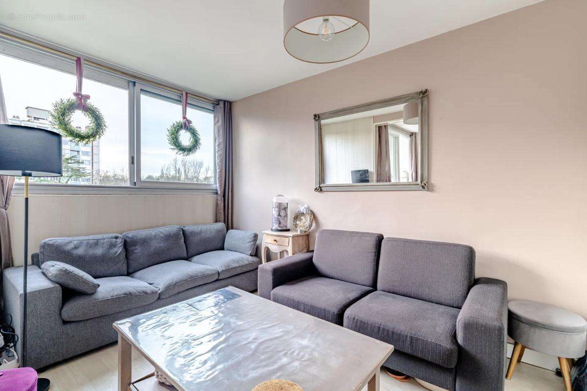 Appartement à SAVIGNY-SUR-ORGE