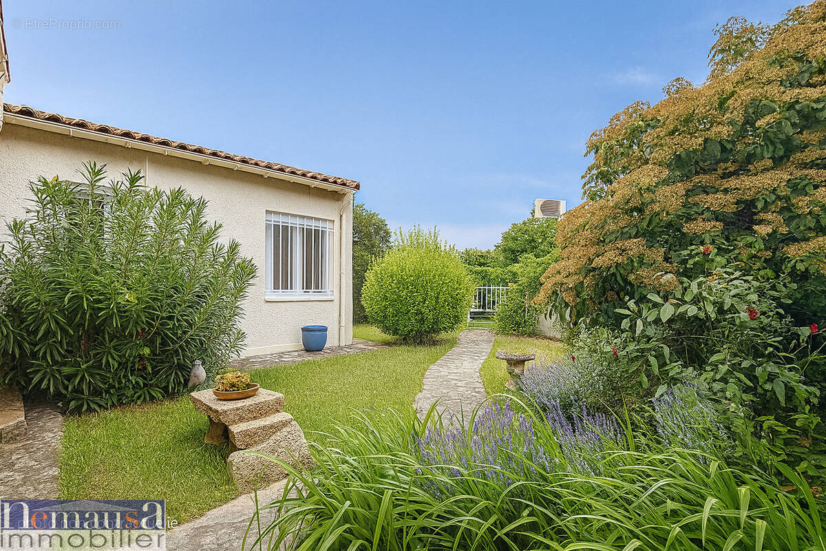 Maison à NIMES