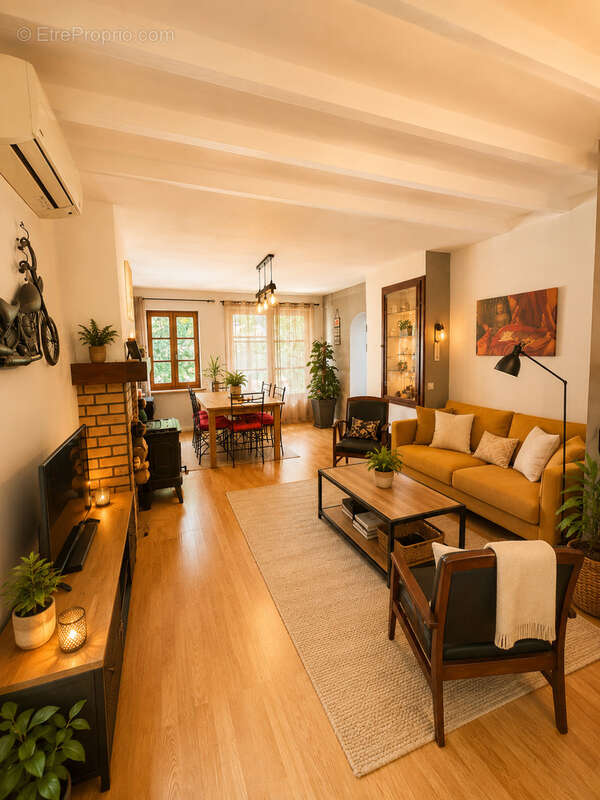 Maison familiale aux volumes généreux avec piscine, dépendances et terrain de 1 400 m2 - photo 4