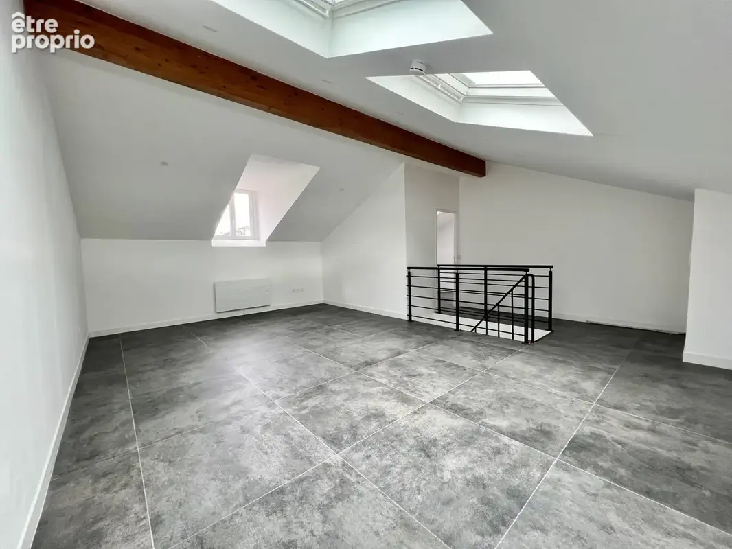 Vaux-le-pénil   duplex 4 pièces   71 m2   3 chambres   entièrement rénové - photo 2