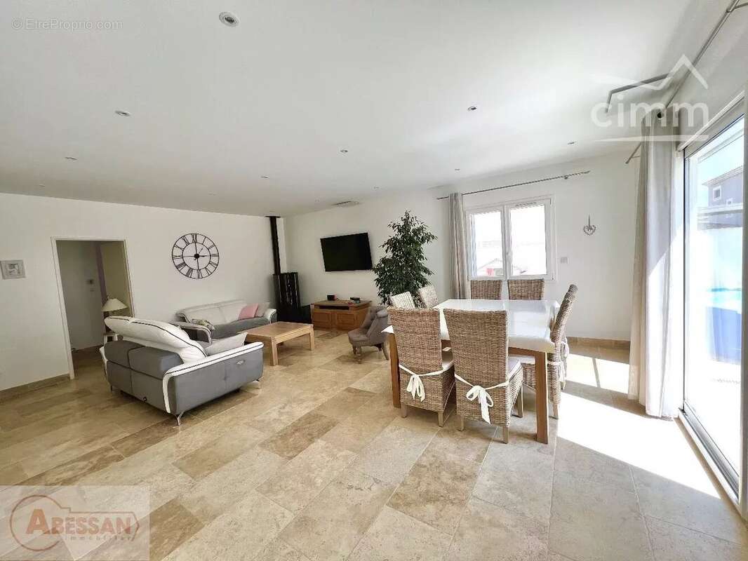 Maison à PORT-SAINT-LOUIS-DU-RHONE