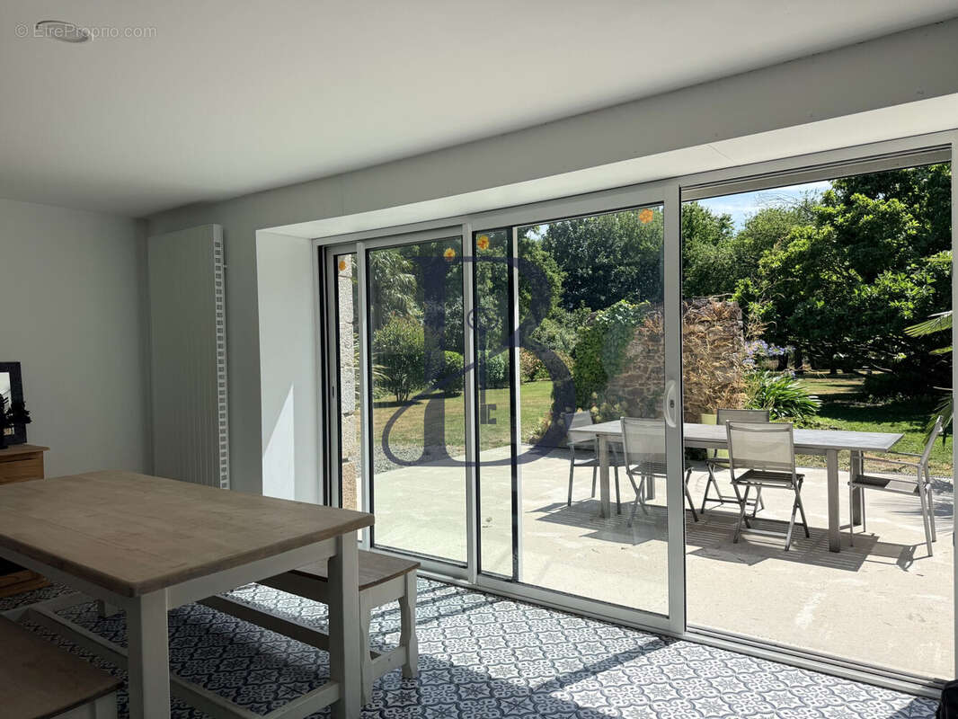 Maison 160 m² à Granville  - photo 2