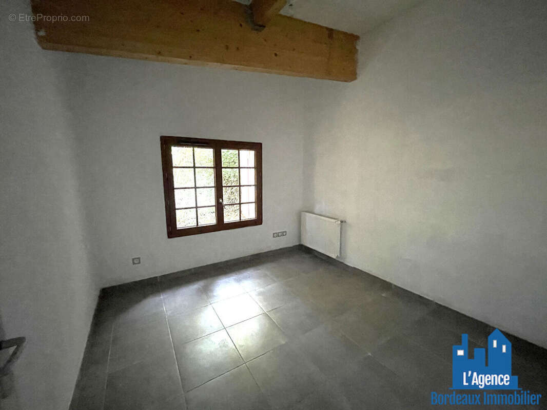 Maison à CAMBLANES-ET-MEYNAC