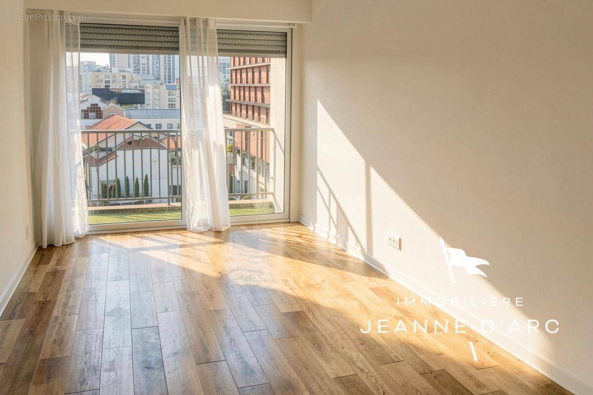 Appartement à PARIS-20E