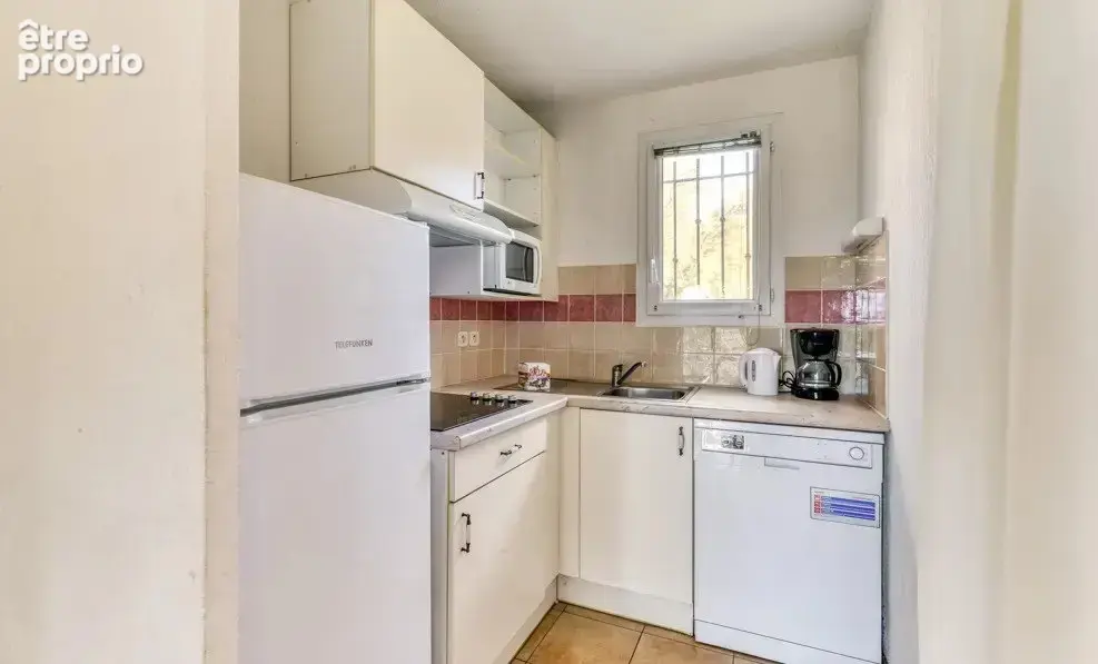 INVESTISSEMENT LOCATIF  HOMPS  Résidence de Tourisme Vacancéole Port Minervois / Les Hauts du Lac - 4,62 % de rentabilité - photo 5