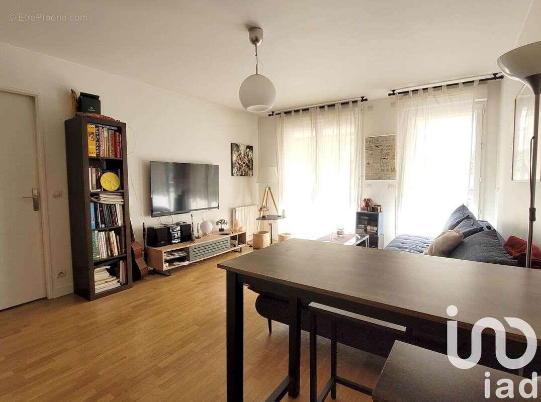 Photo 2 - Appartement à ISSY-LES-MOULINEAUX