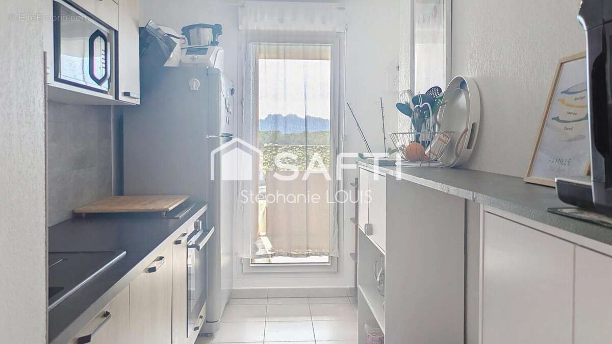 Photo 5 - Appartement à ROQUEBRUNE-SUR-ARGENS