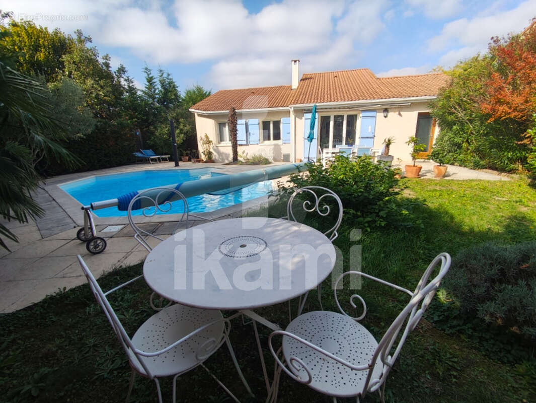 Maison à SAINT-MARCEL-LES-VALENCE