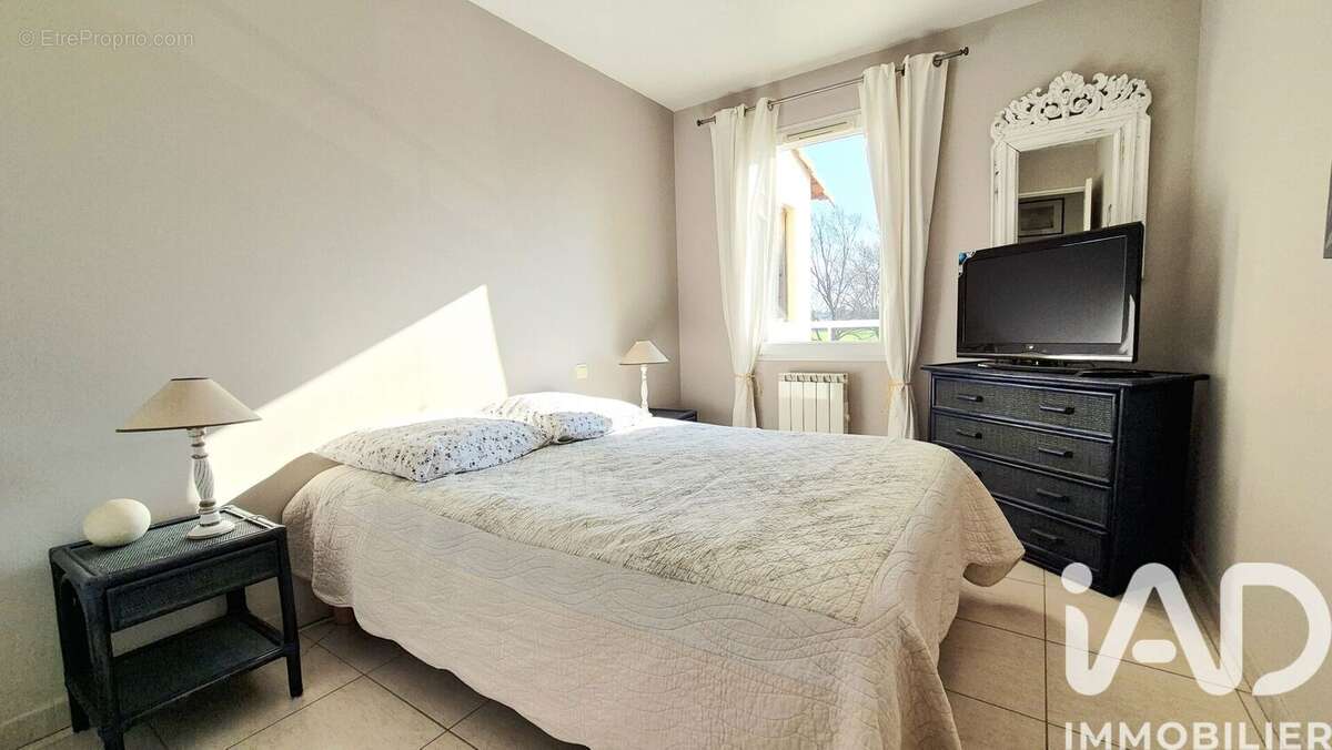 Photo 9 - Appartement à L'ISLE-SUR-LA-SORGUE