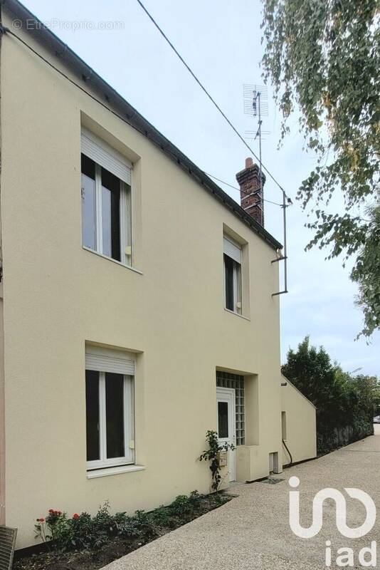 Photo 1 - Maison à OISSEL