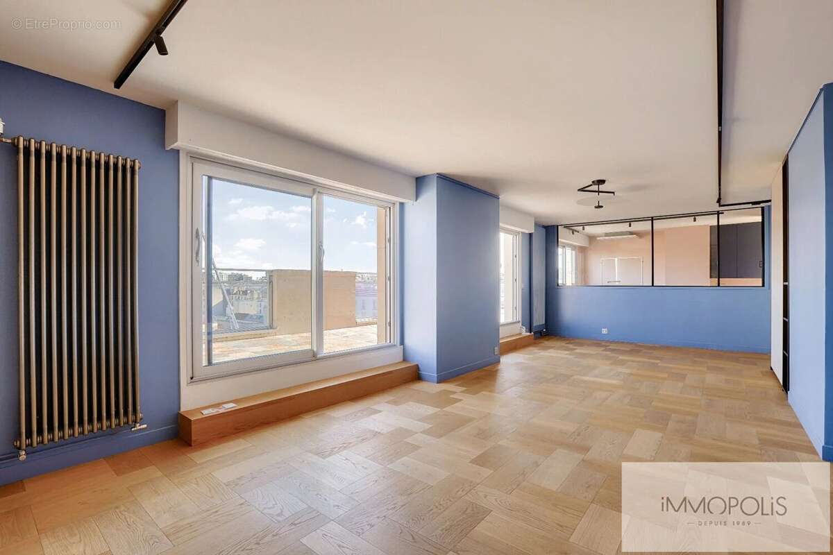 Appartement à PARIS-18E