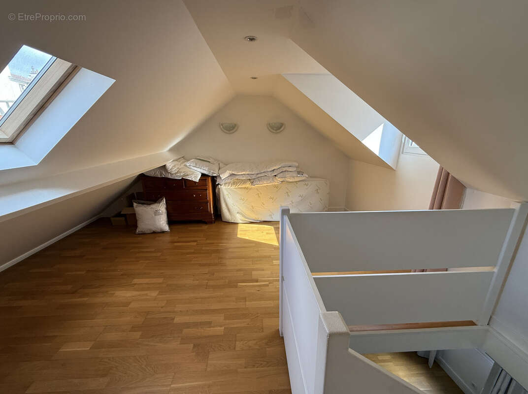 Appartement à PARIS-11E