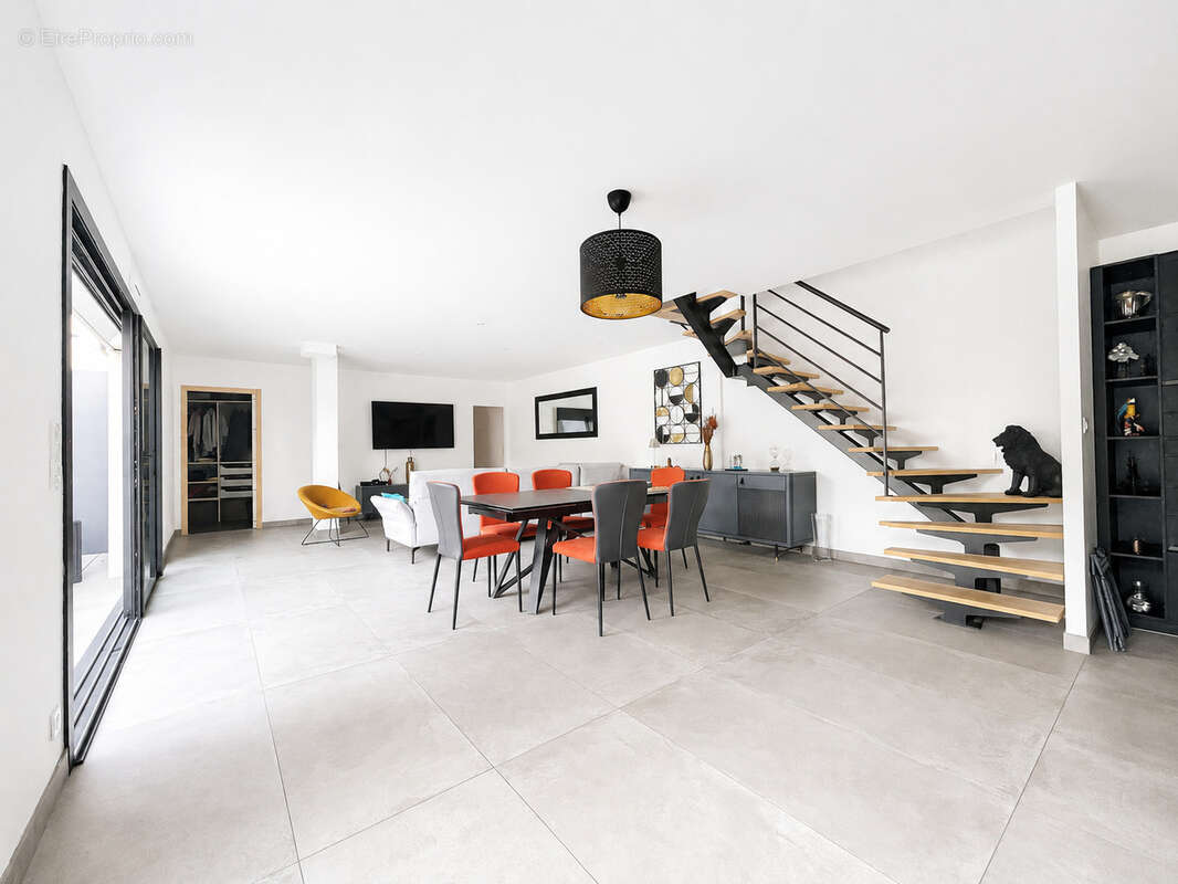 Maison à LIGNE